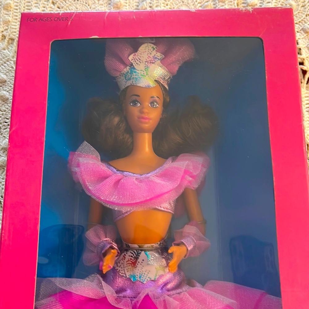 Brazilian Barbie in Unopened Box Dolls of the World Collection 1989